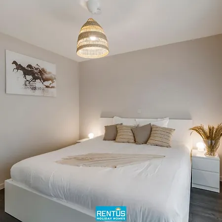 Huys Alma - With Extremely Large Terrace *